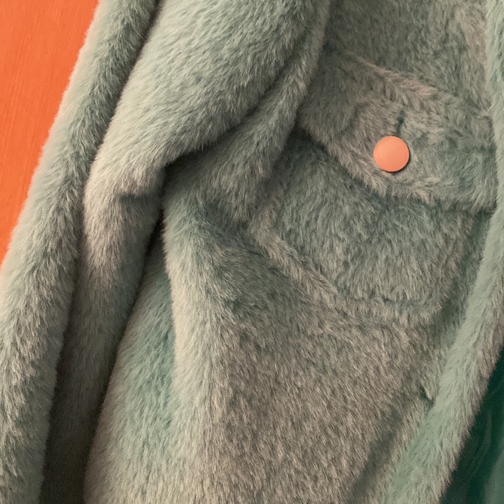 Cute jacket - Picture 2 of 3